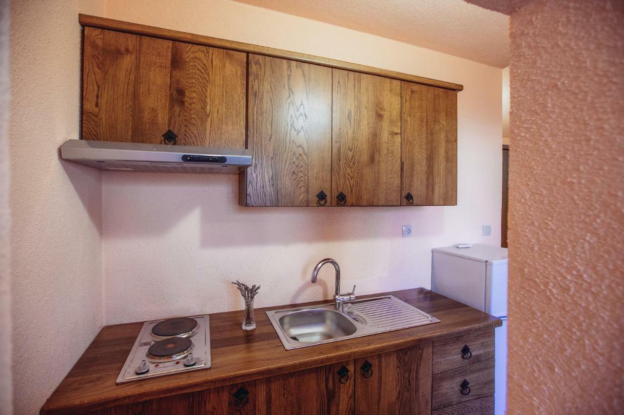 Apartmani I Sobe Dinko Стариград-Пакленица Екстериор снимка